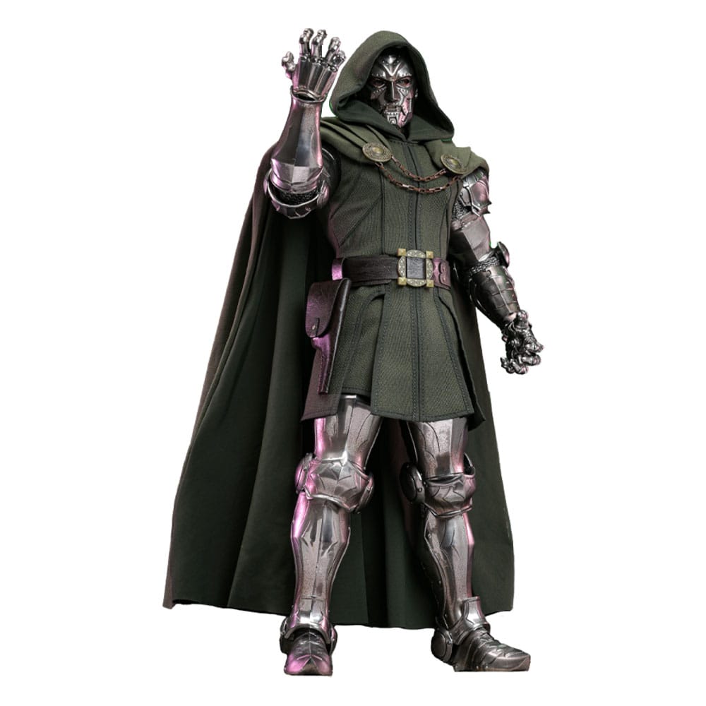 Doctor Doom Hot Toys Marvel Comic Masterpiece Action Figure 1/6th Scale